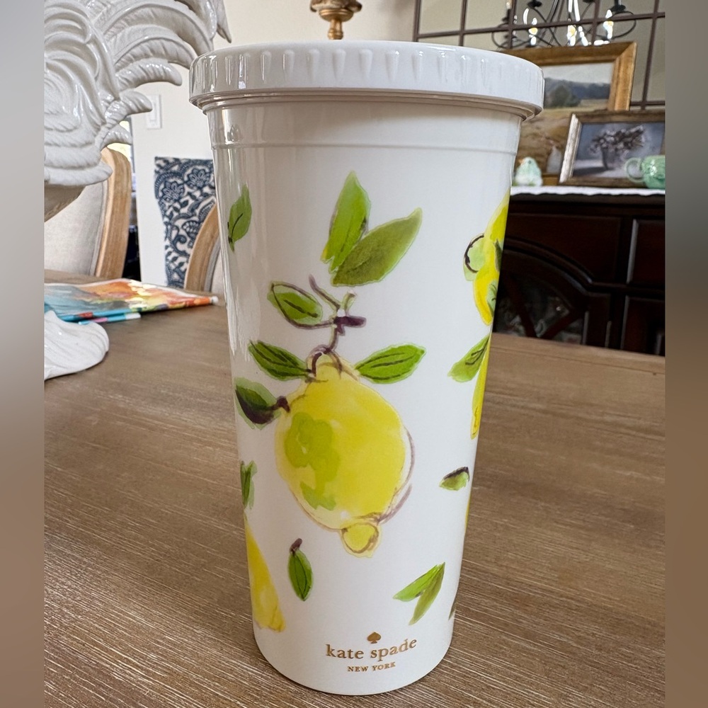 kate spade White Tumbler with Yellow Lemons and Green Leaves